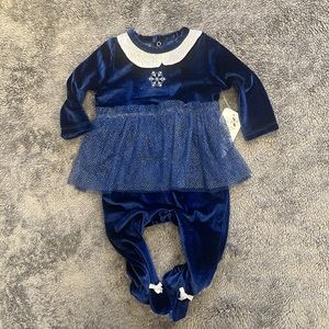 Baby girl snowflake fit